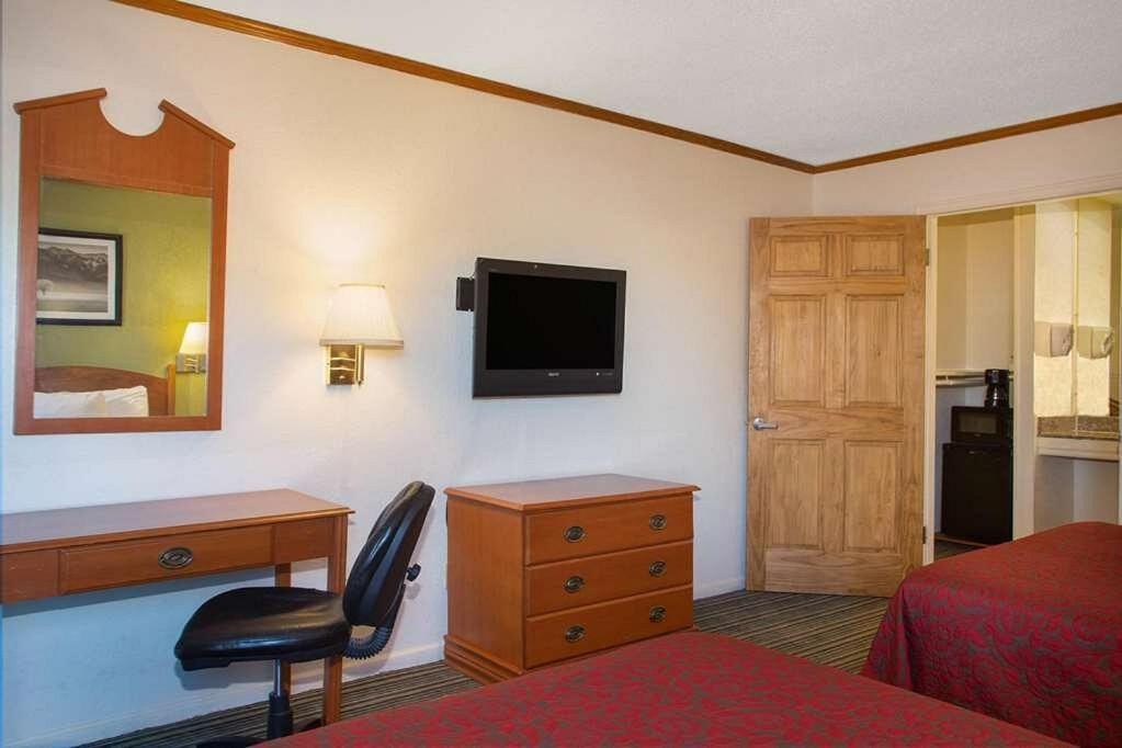 Economy Hotel Wichita- Florence St Eksteriør billede